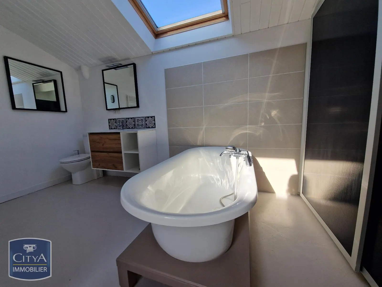 Photo 8 Maison 5 pièces 207m²