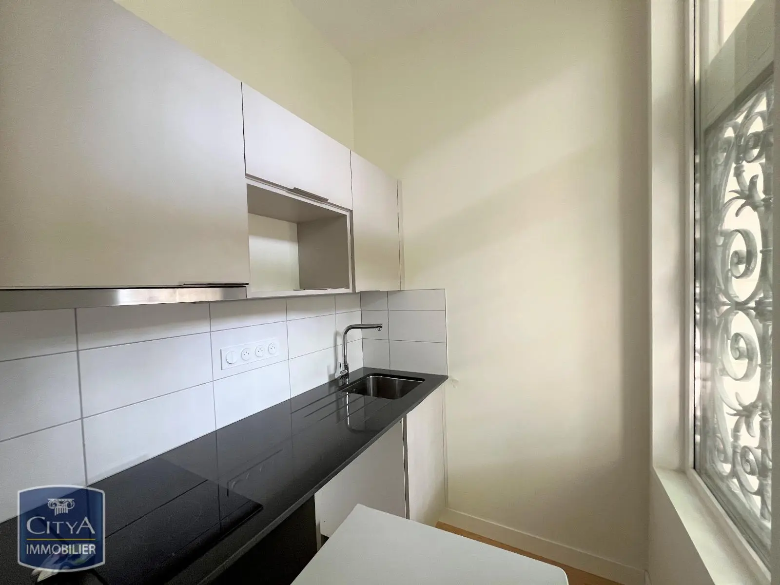 Photo 3 Appartement 1 pièce 31.9m²