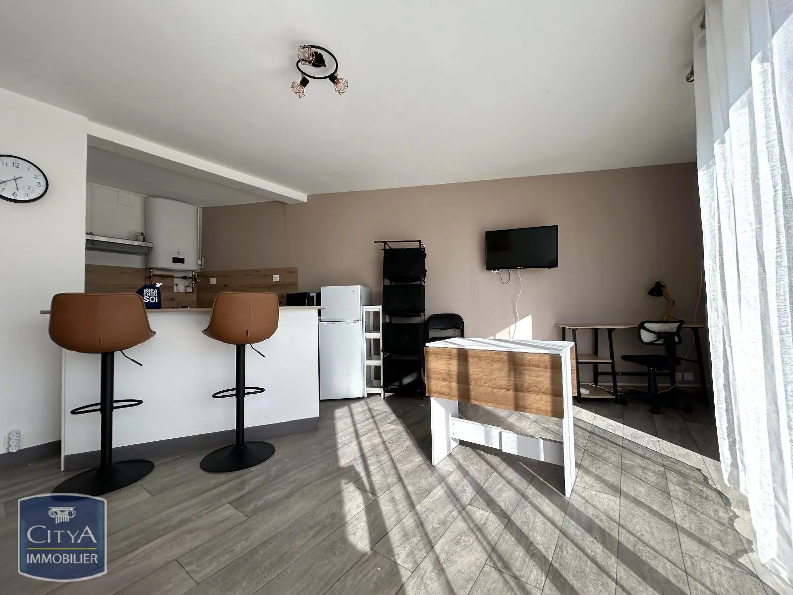 Photo 1 Appartement 1 pièce 28m²