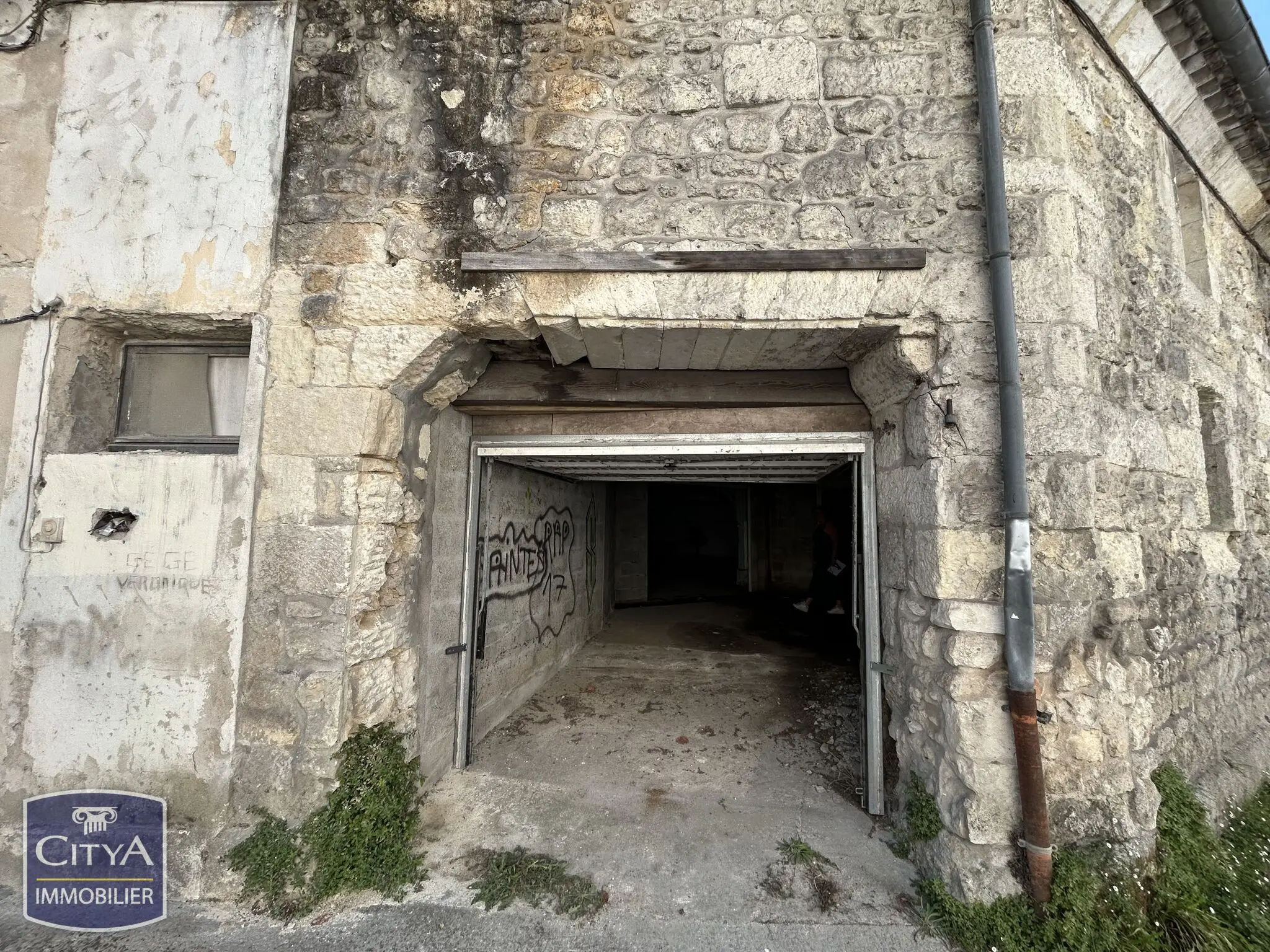 Photo 13 Local Commercial 350m²