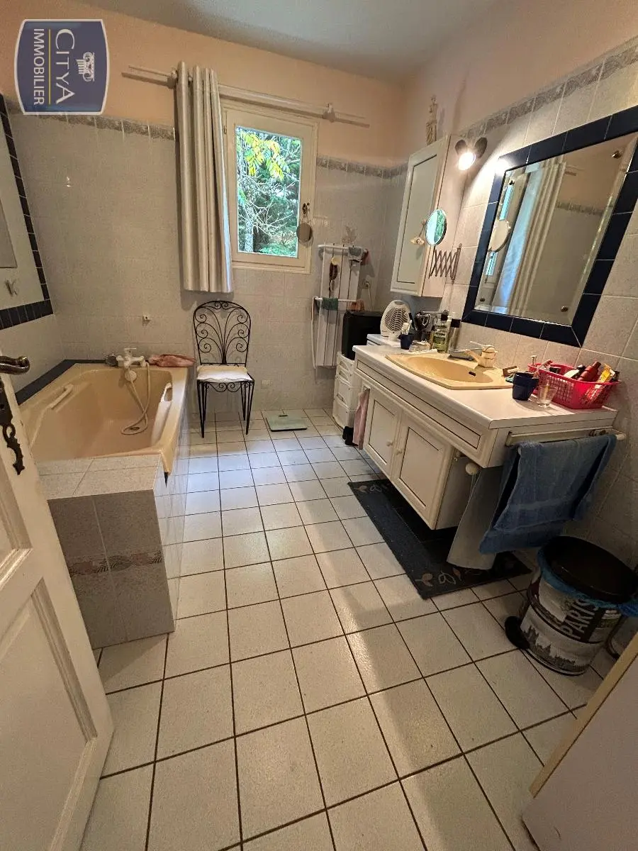 Photo 12 Maison 6 pièces 155m²