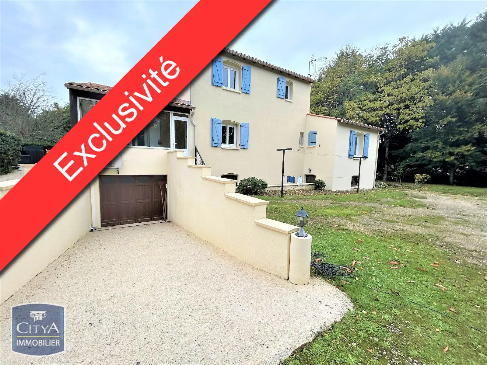 Photo 1 Maison 6 pièces 155m²