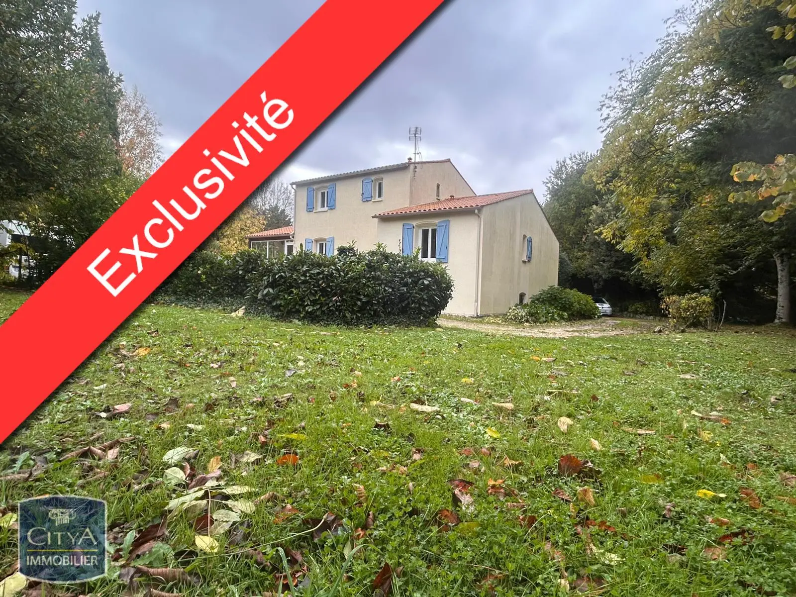 Photo 1 Maison 6 pièces 155m²