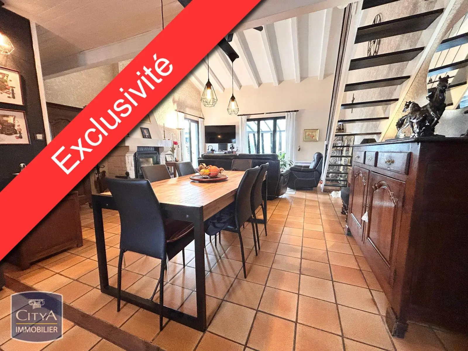 Photo 1 Maison 6 pièces 150m²