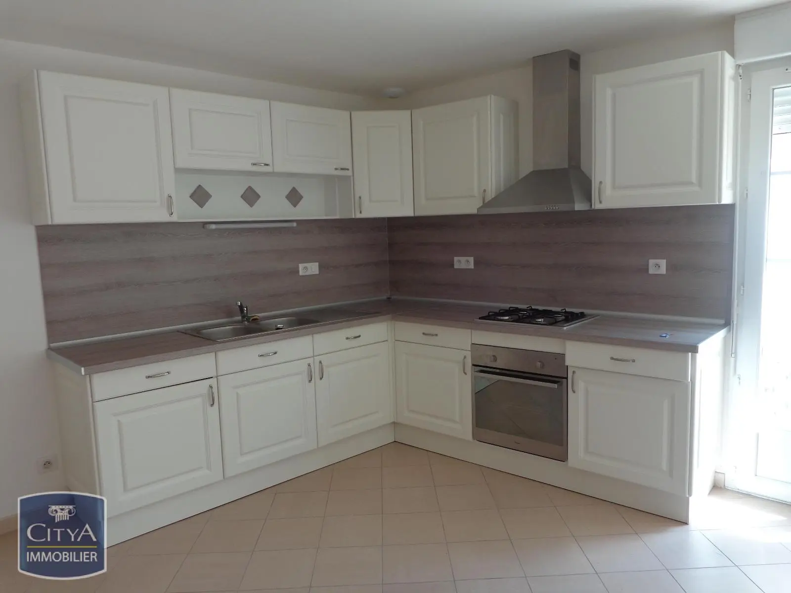 Photo 2 Maison 3 pièces 85m²