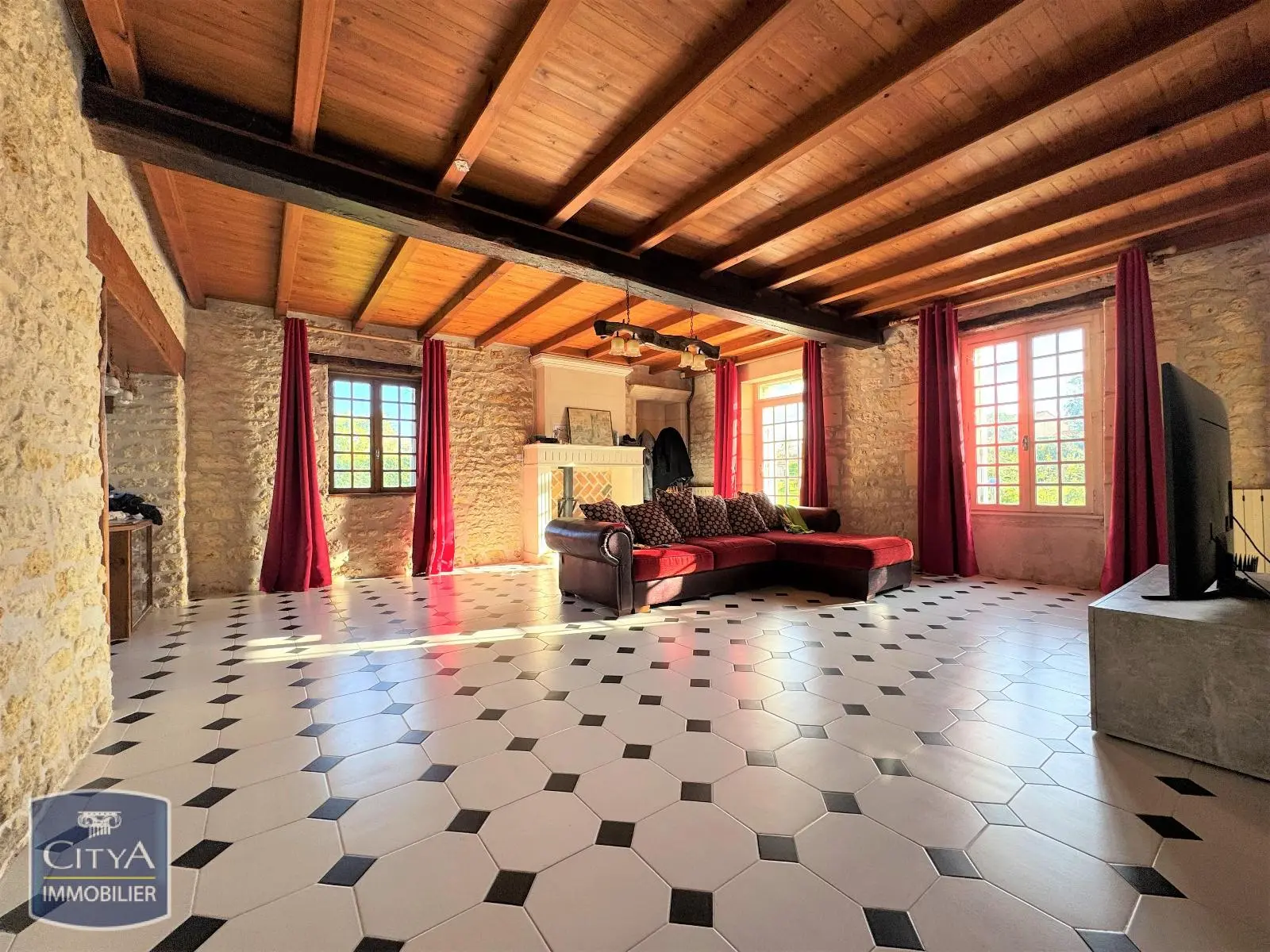 Photo 10 Maison 9 pièces 240m²