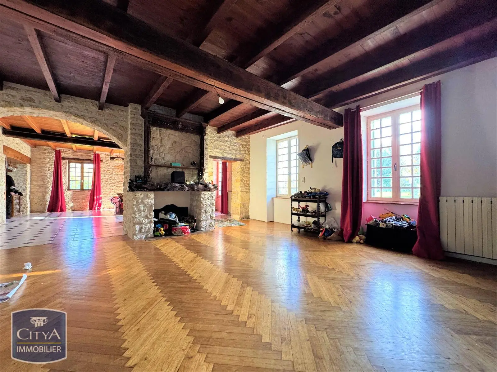 Photo 9 Maison 9 pièces 240m²