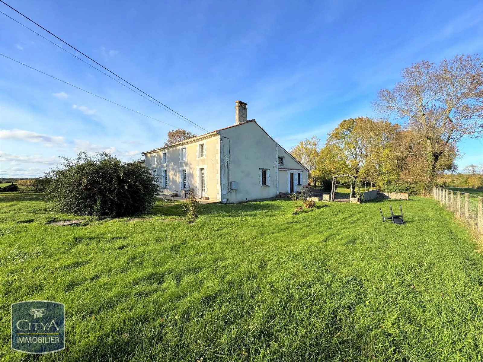 Photo 2 Maison 9 pièces 240m²