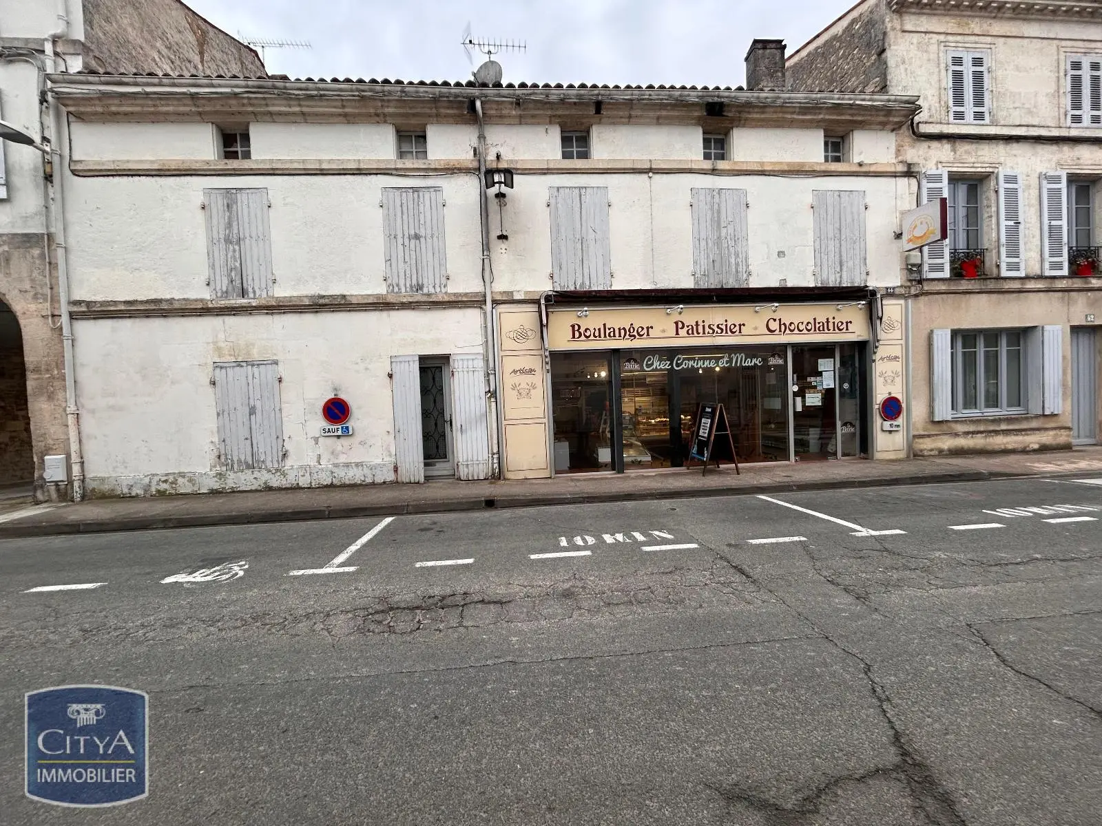 Photo 3 Maison 6 pièces 201m²