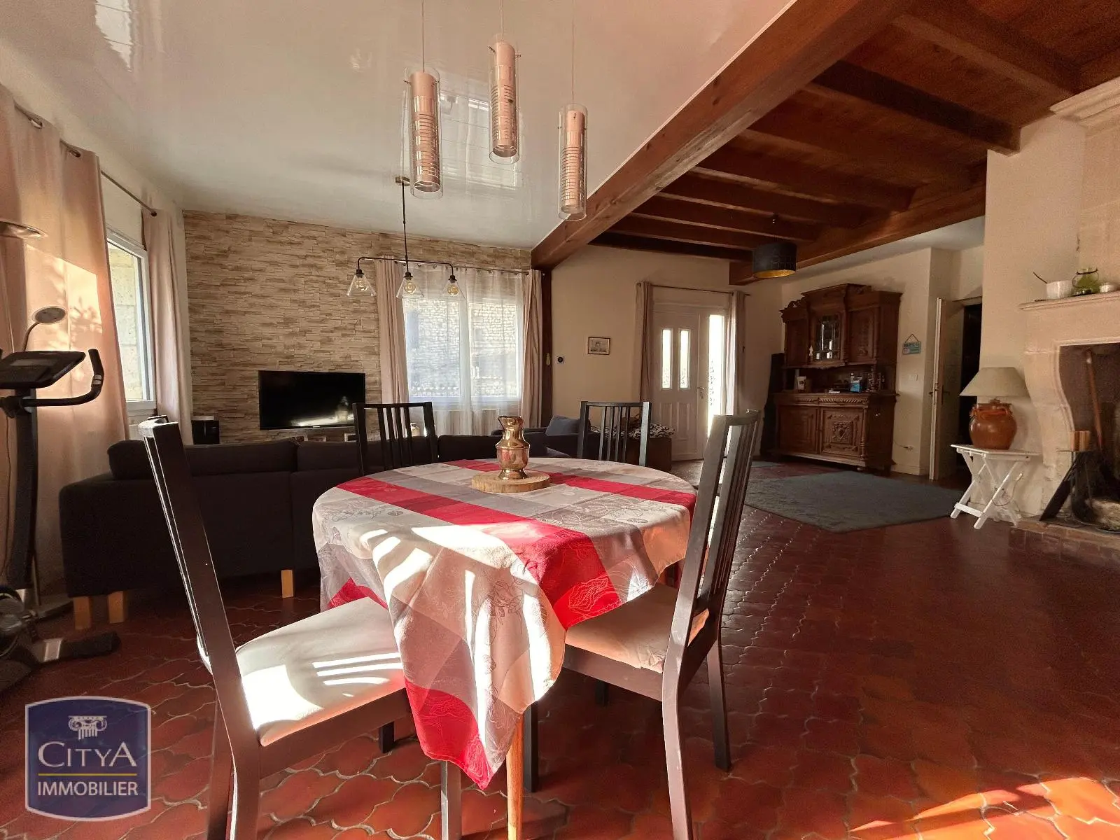 Photo 1 Maison 5 pièces 170m²