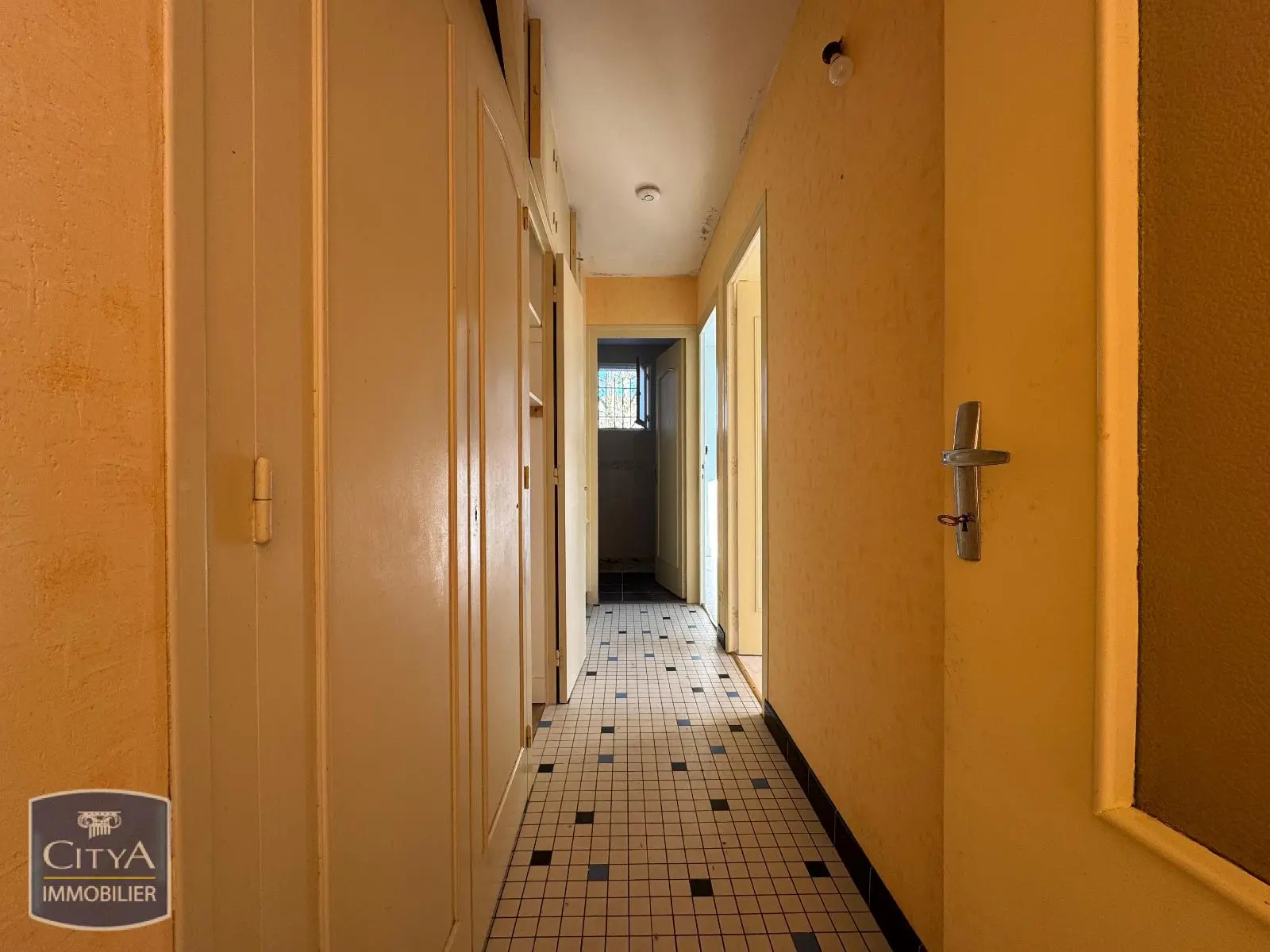 Photo 2 appartement Saintes