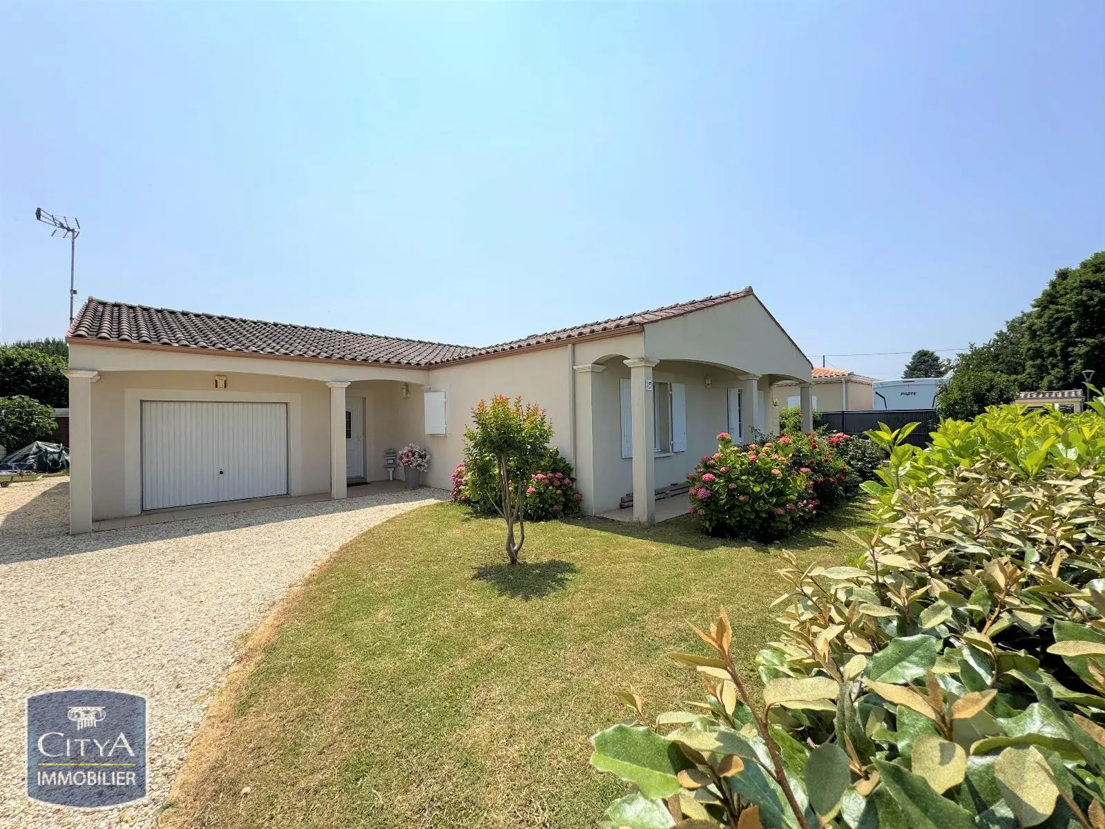 Photo 1 maison Chaniers