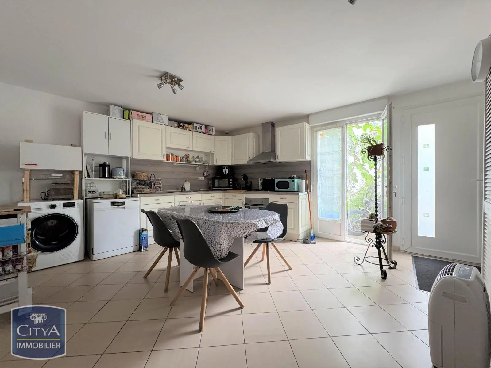 Photo 2 Maison 3 pièces 85m²
