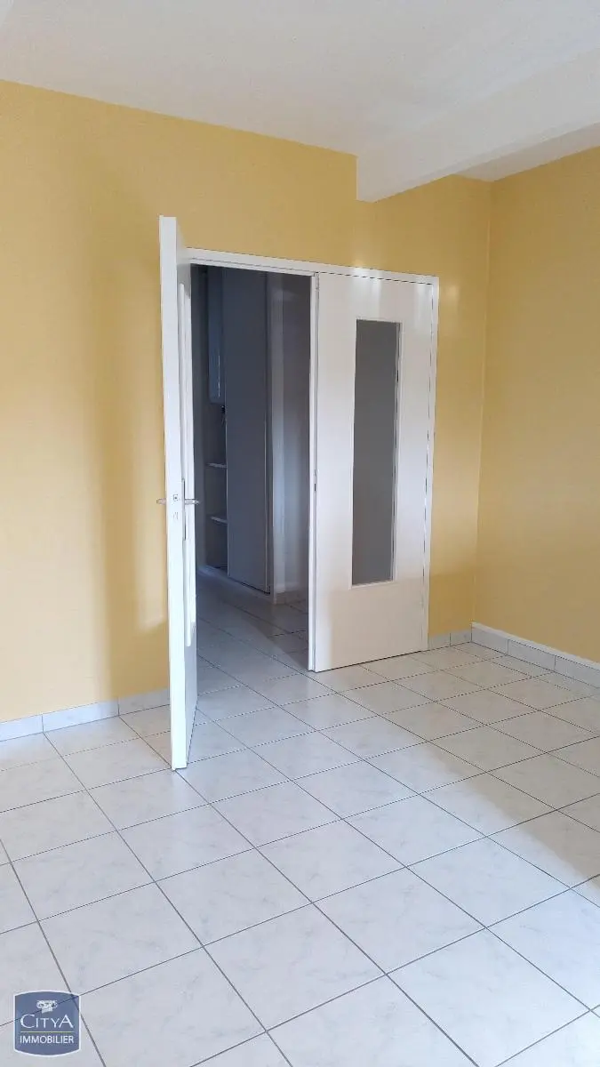 Photo 2 appartement Saintes