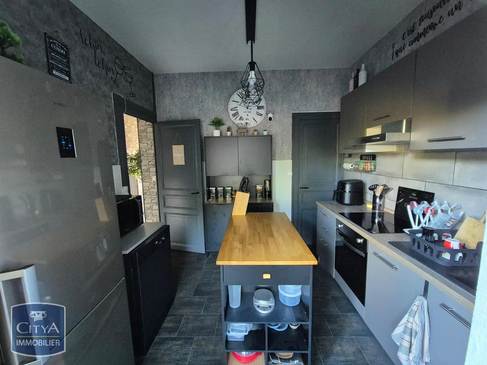 Photo 3 pour Maison 5 pièces 83m² Photo 3 Maison 5 pièces 83m²