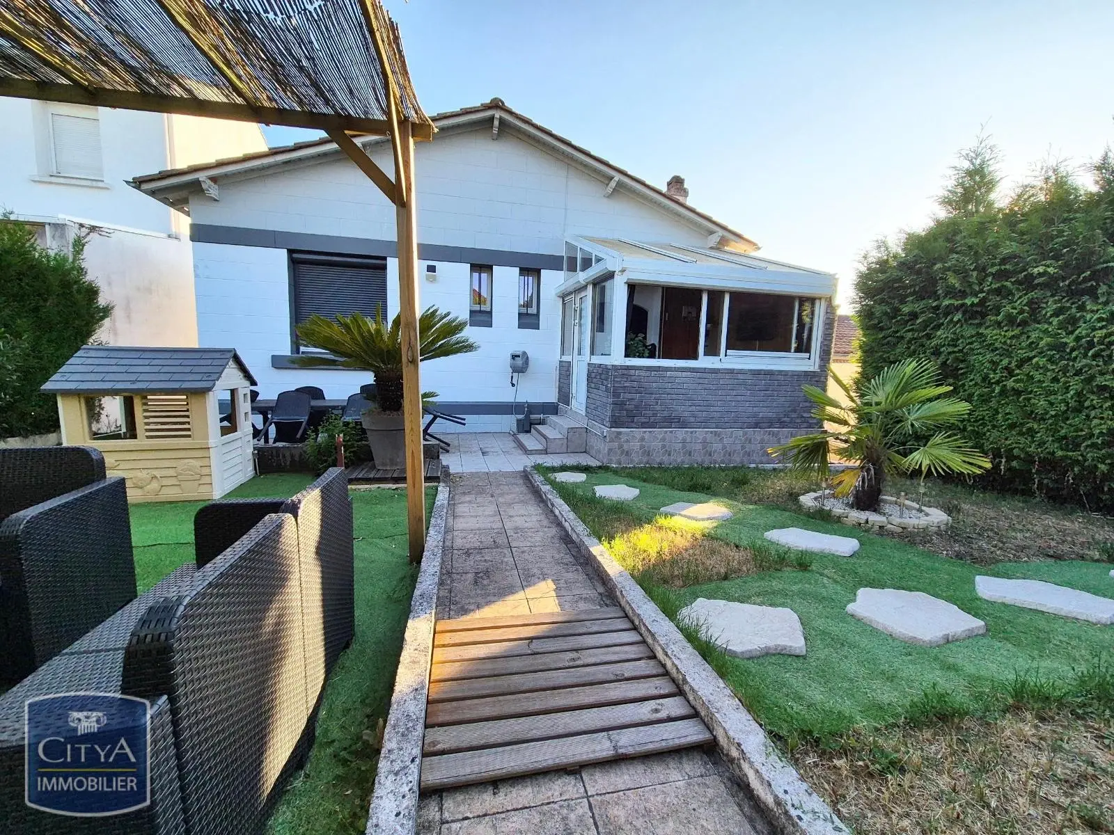 Photo 1 pour Maison 5 pièces 83m² Photo 1 Maison 5 pièces 83m²