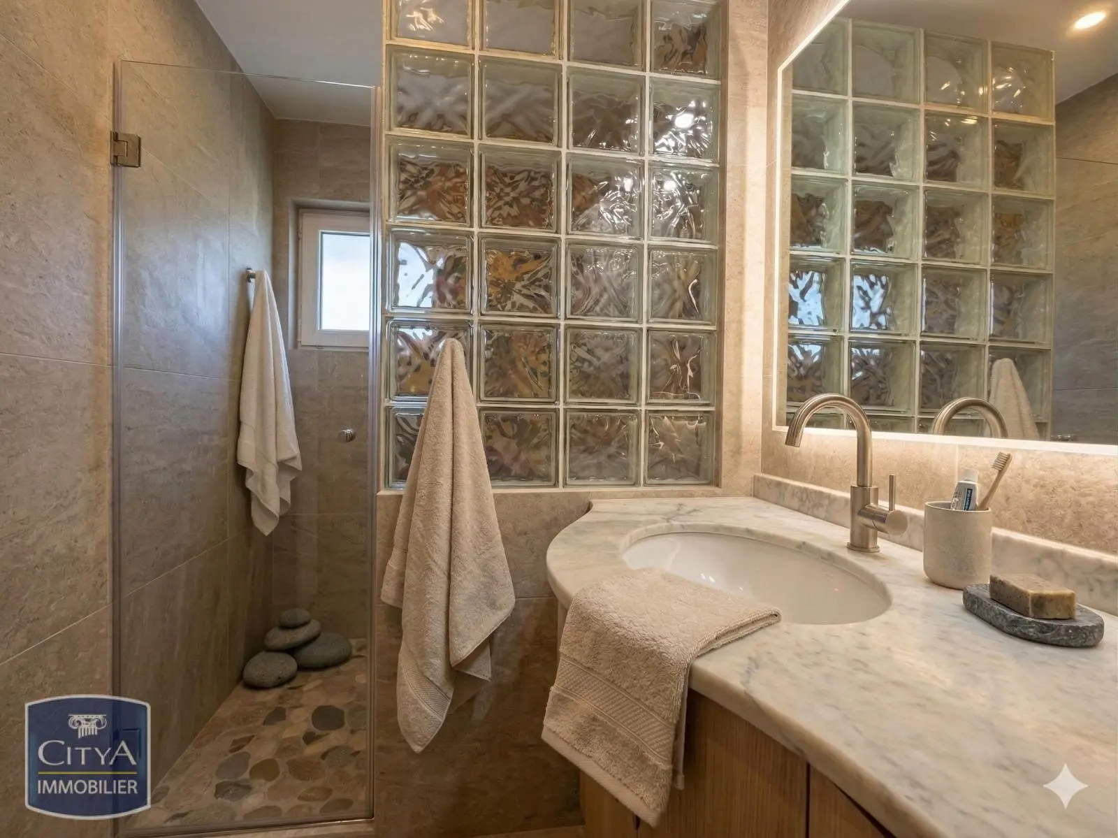 Photo 18 Maison 7 pièces 209m²