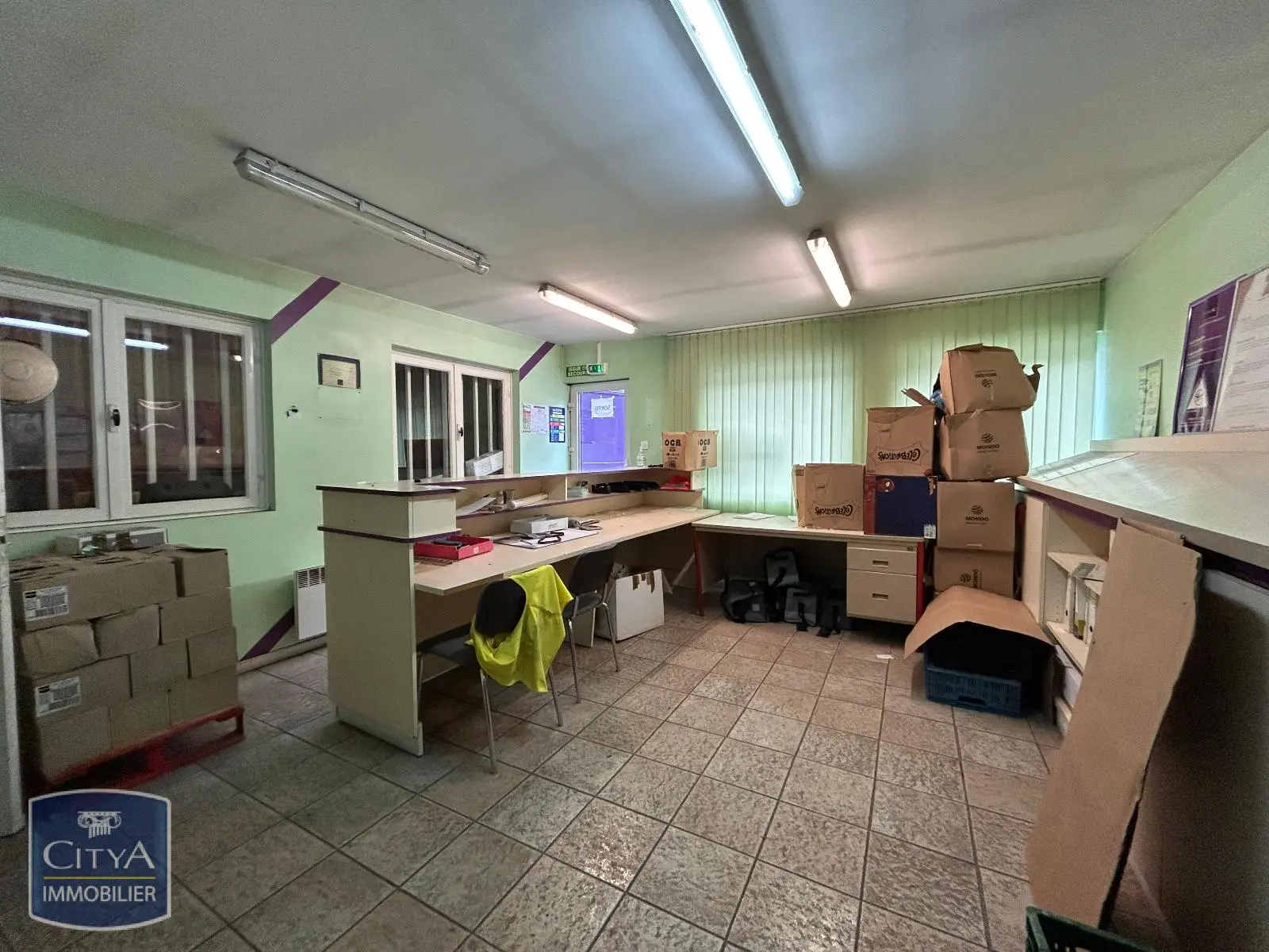 Photo 2 Local Commercial 300m²