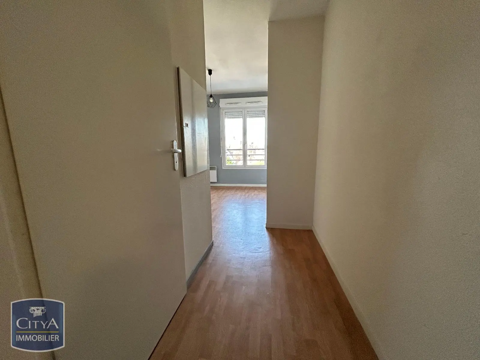Photo 1 Appartement 1 pièce 20m²