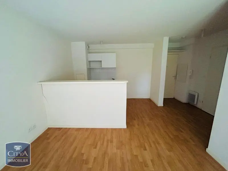 Photo 8 Appartement 1 pièce 30.56m²