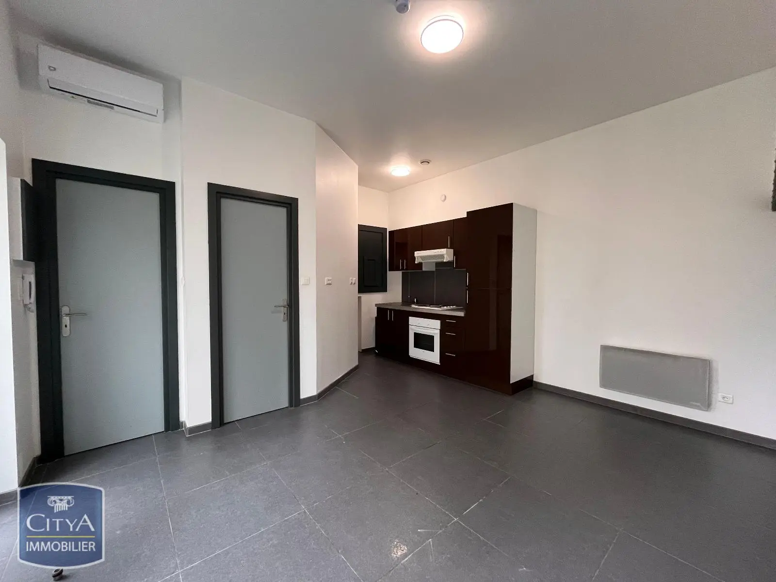 Photo 6 Appartement 1 pièce 28.02m²