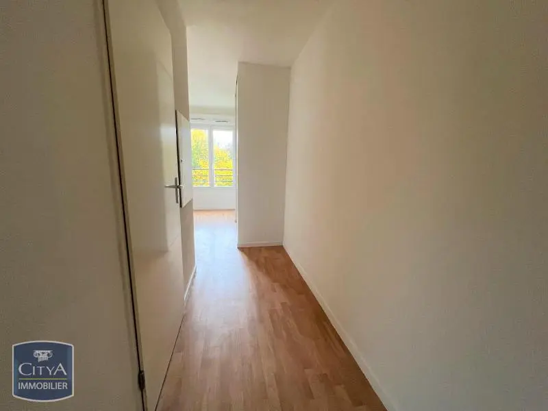 Photo 2 Appartement 1 pièce 20.24m²