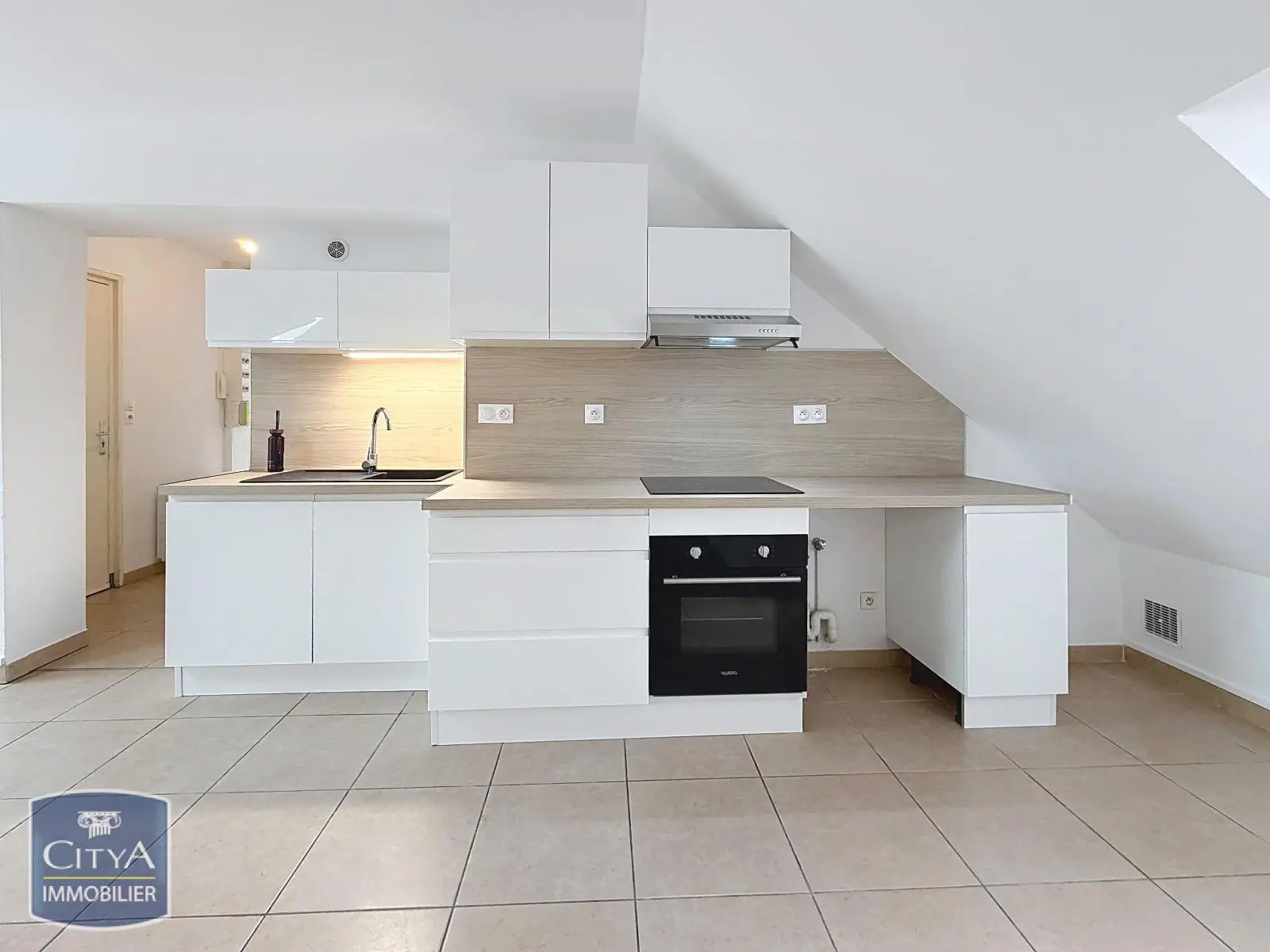 Photo 2 Appartement 4 pièces 80.26m²
