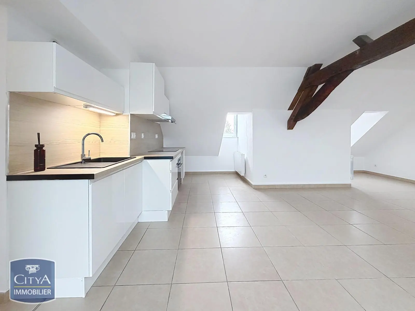 Photo 3 Appartement 4 pièces 80.26m²