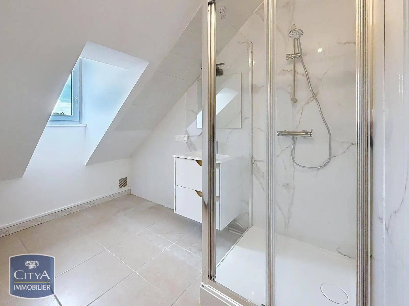 Photo 17 Appartement 4 pièces 80.26m²