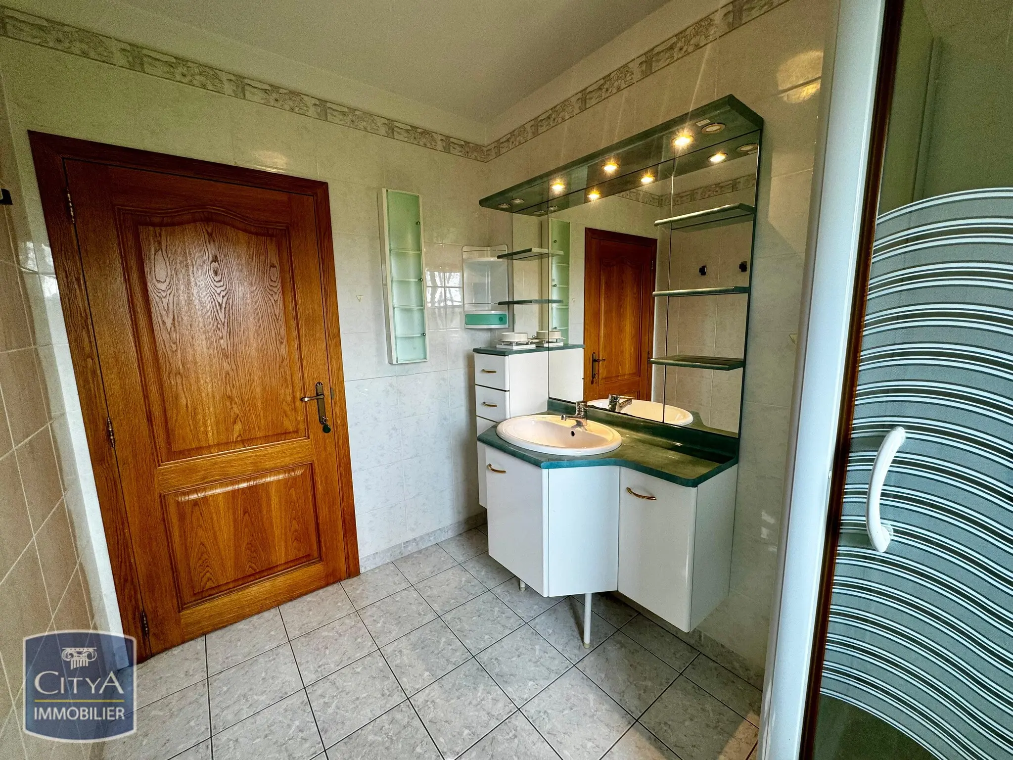 Photo 6 Maison 7 pièces 180m²