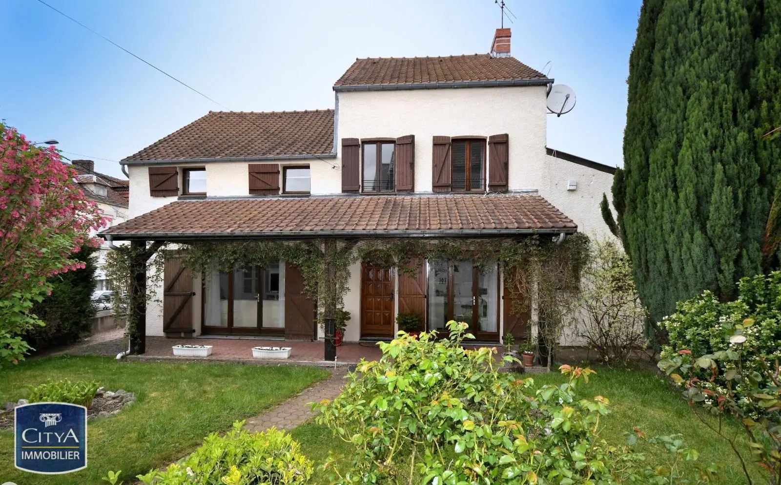 Photo 1 Maison 5 pièces 127m²