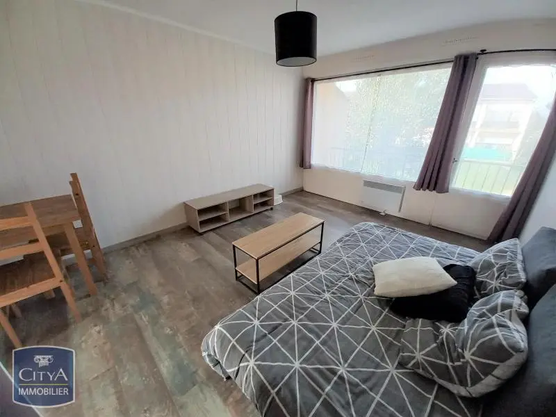 Photo 2 Appartement 1 pièce 23.92m²
