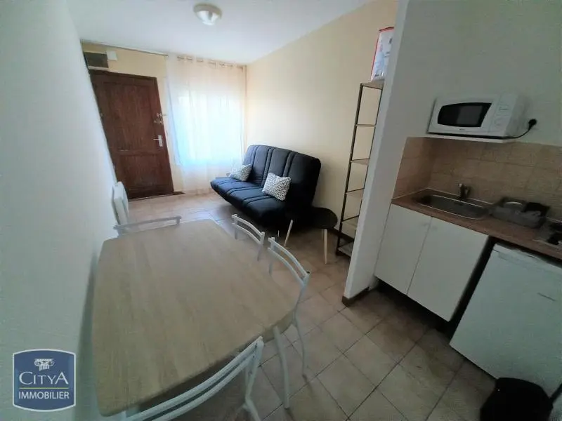 Photo 2 Appartement 1 pièce 15.2m²