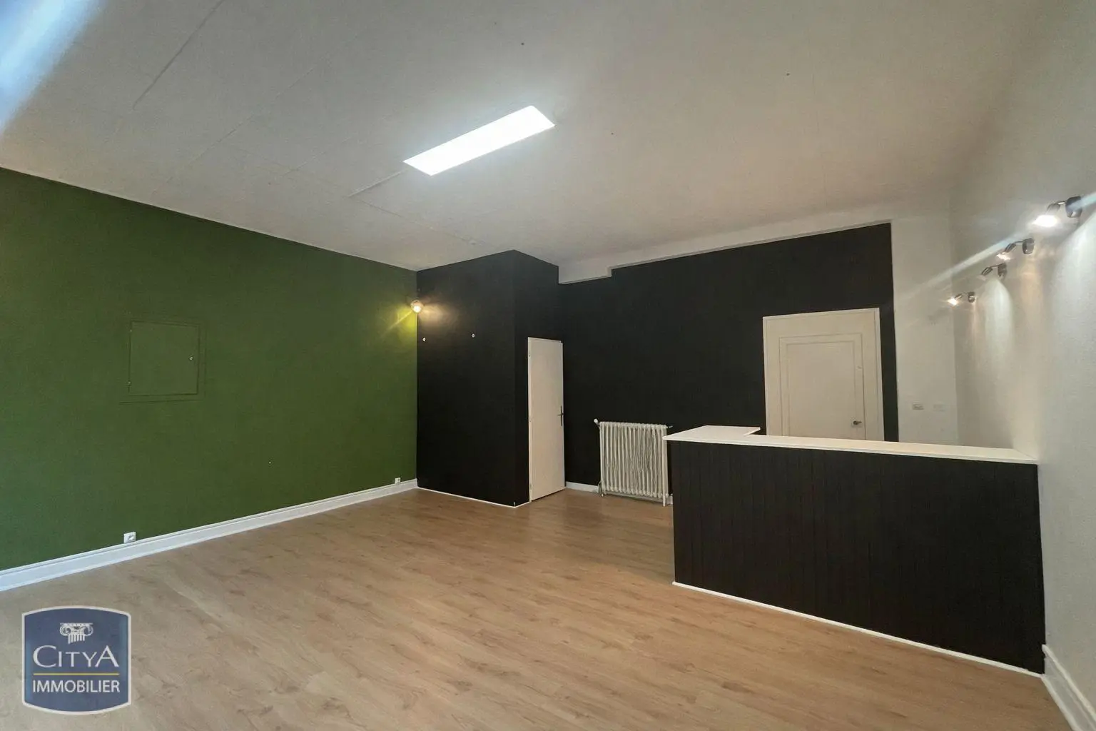 Photo 6 Local Commercial