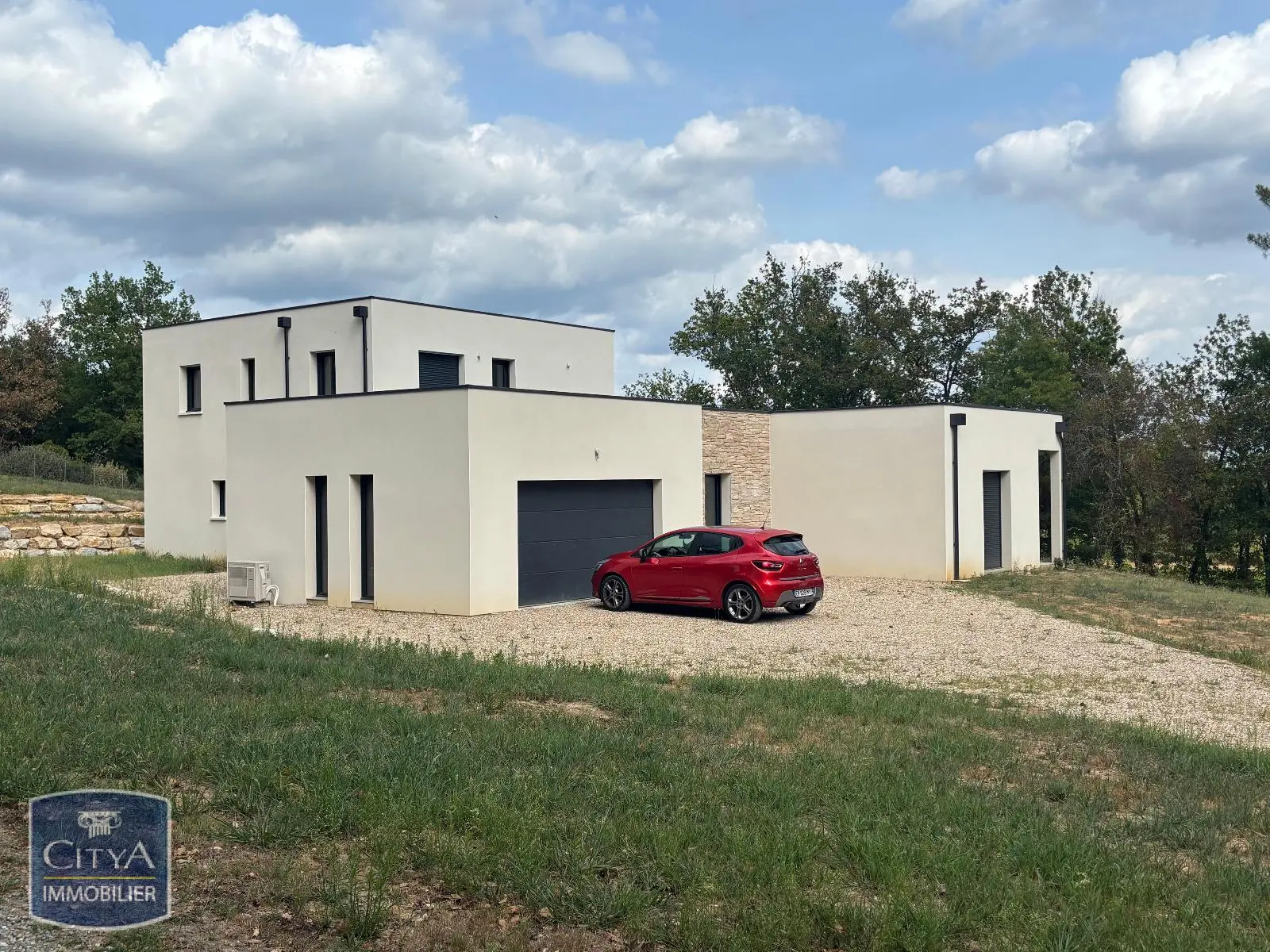 Photo 1 Maison