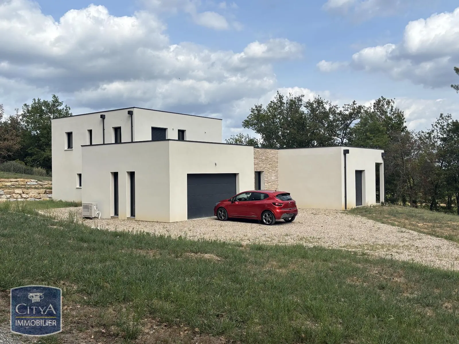 Photo 1 Maison