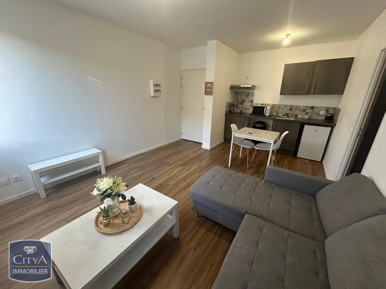 Photo 1 Appartement 2 pièces 37.94m²