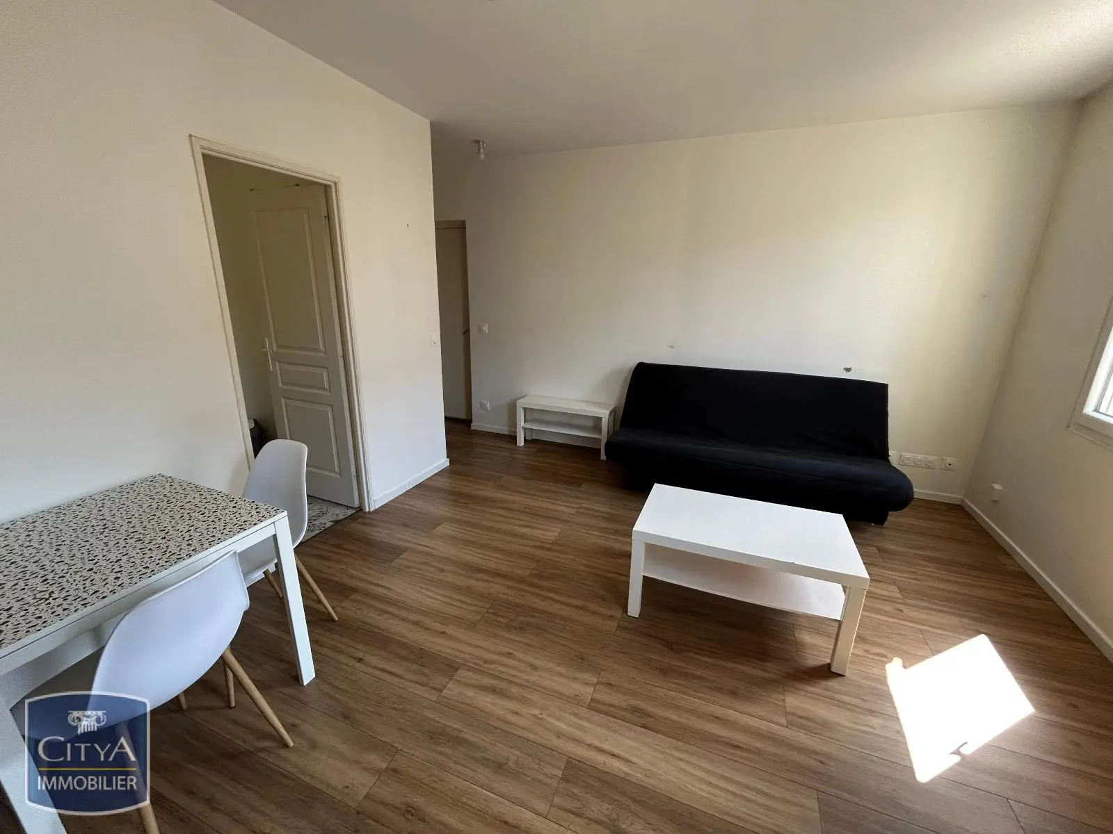 Photo 3 Appartement 1 pièce 24.42m²