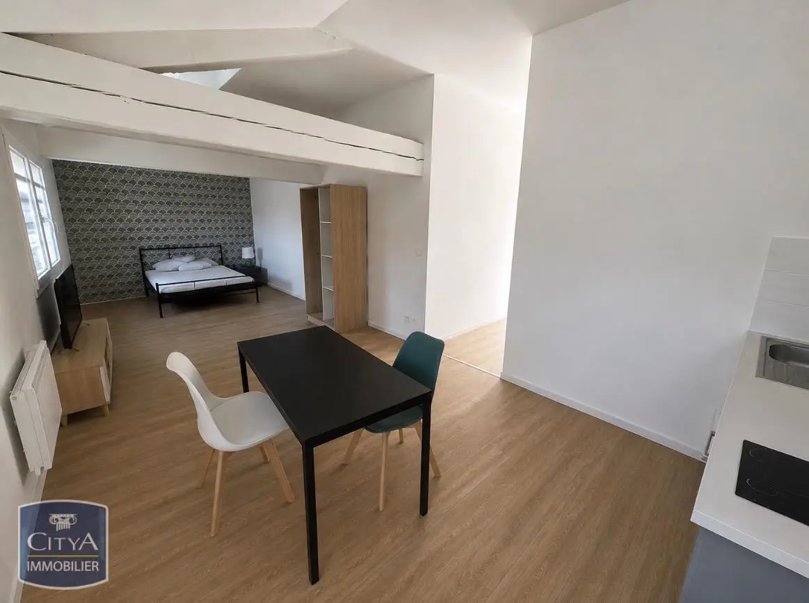 Photo 1 Appartement 1 pièce 33.95m²