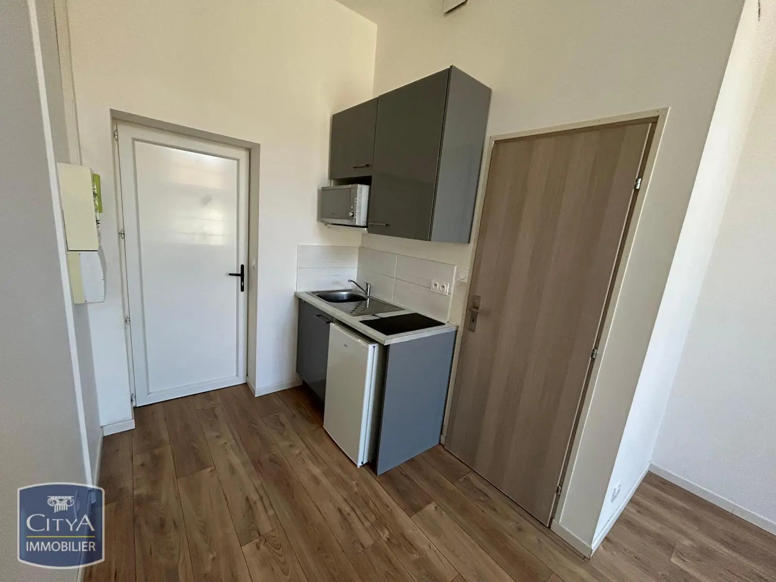 Photo 3 Appartement 2 pièces 28m²
