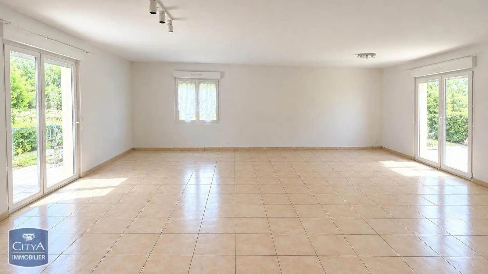 Photo 2 Appartement 5 pièces 123.68m²