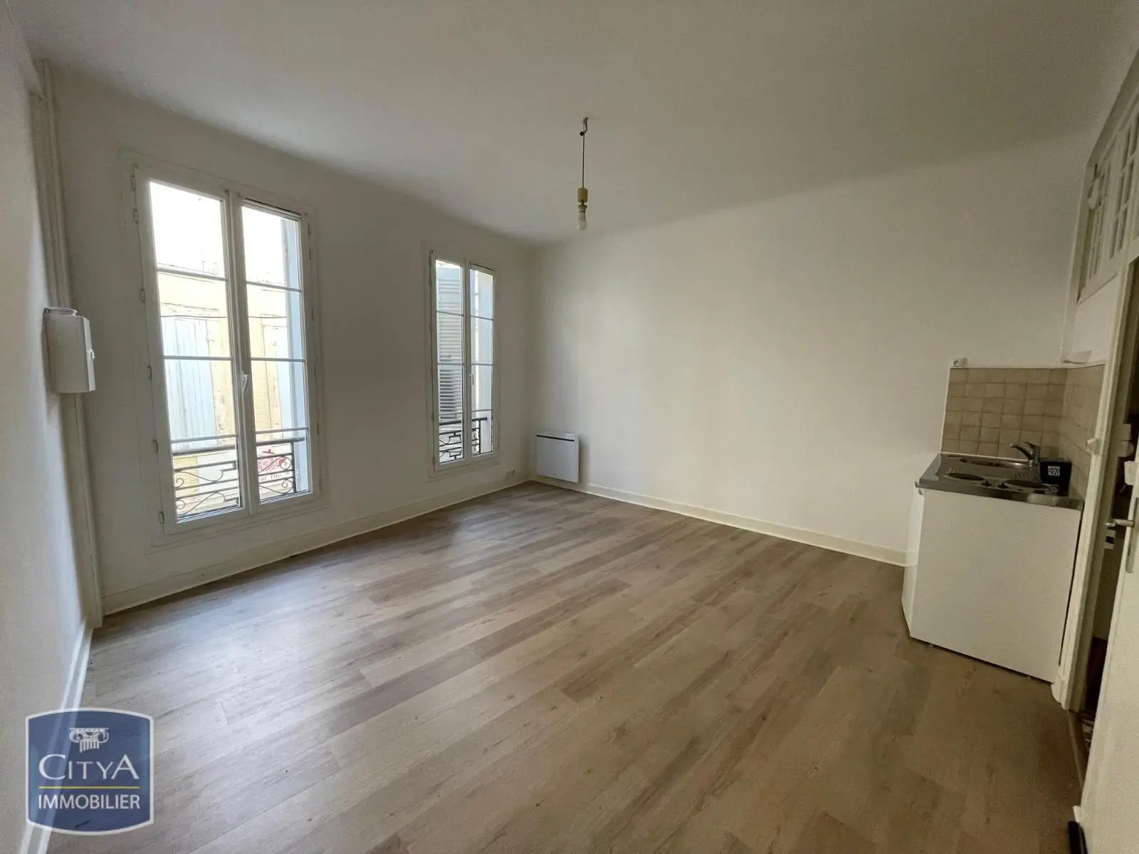 Photo 1 Appartement 1 pièce 24.73m²