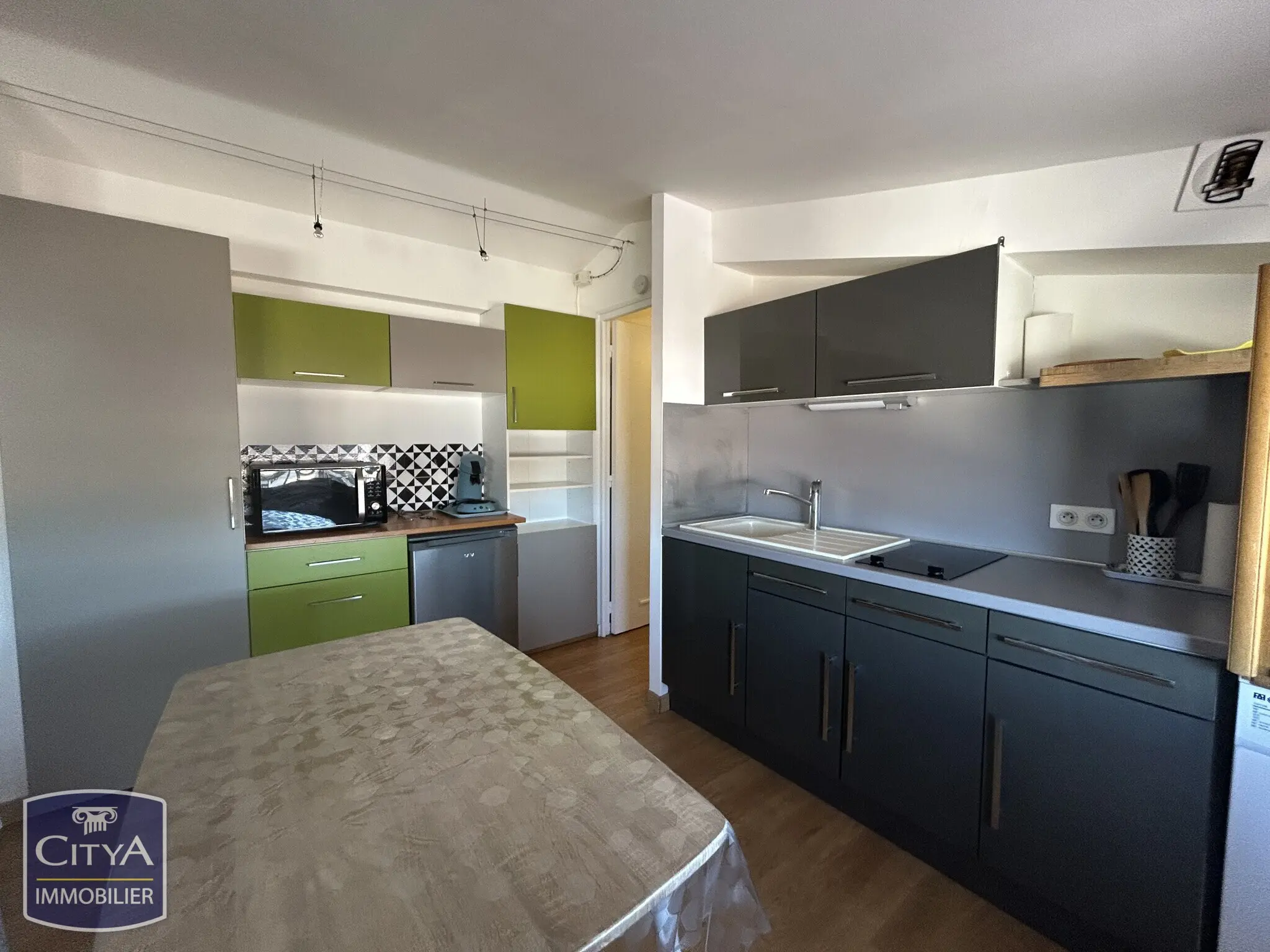 Photo 1 Appartement 1 pièce 26m²