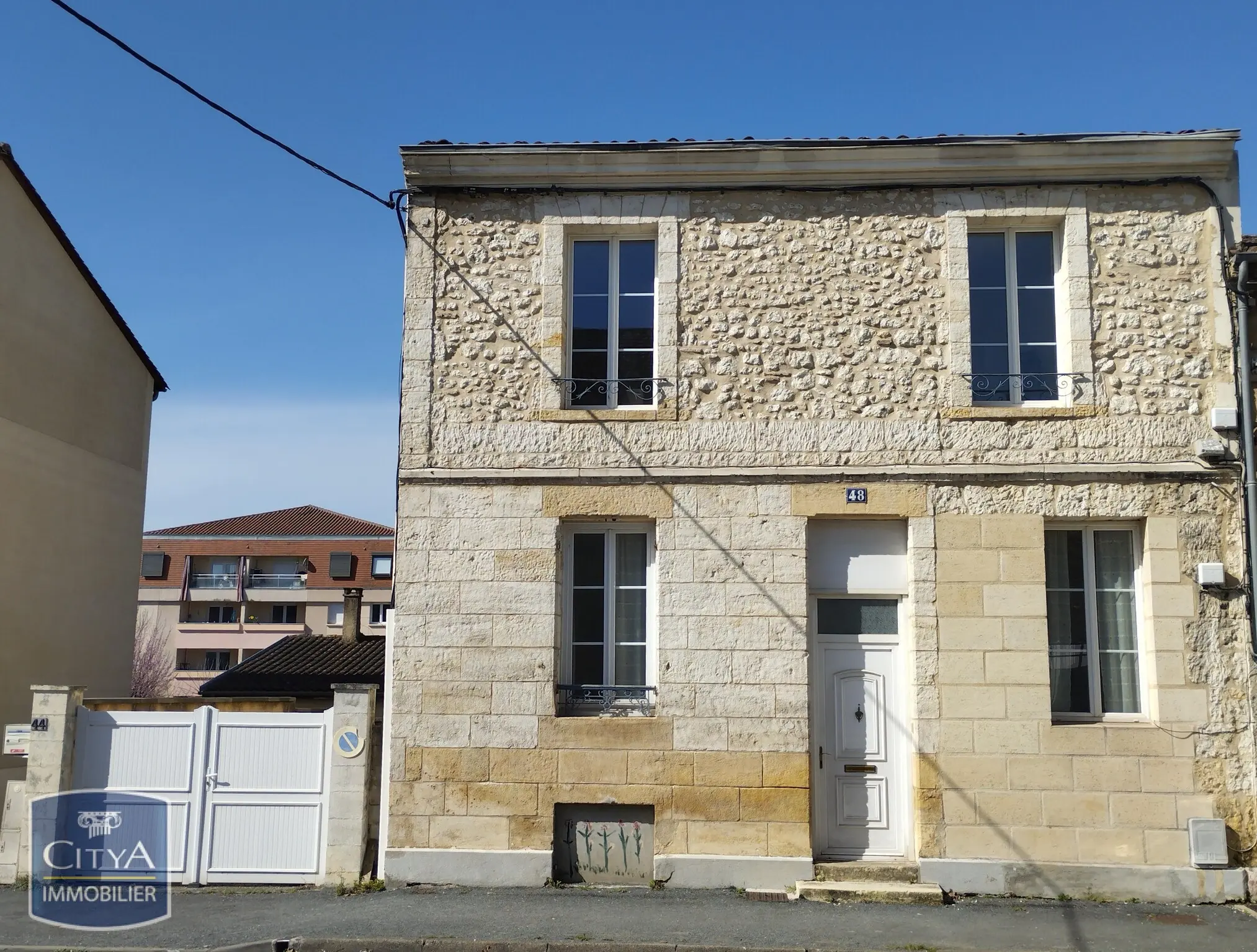 Photo 1 Maison 6 pièces 116m²
