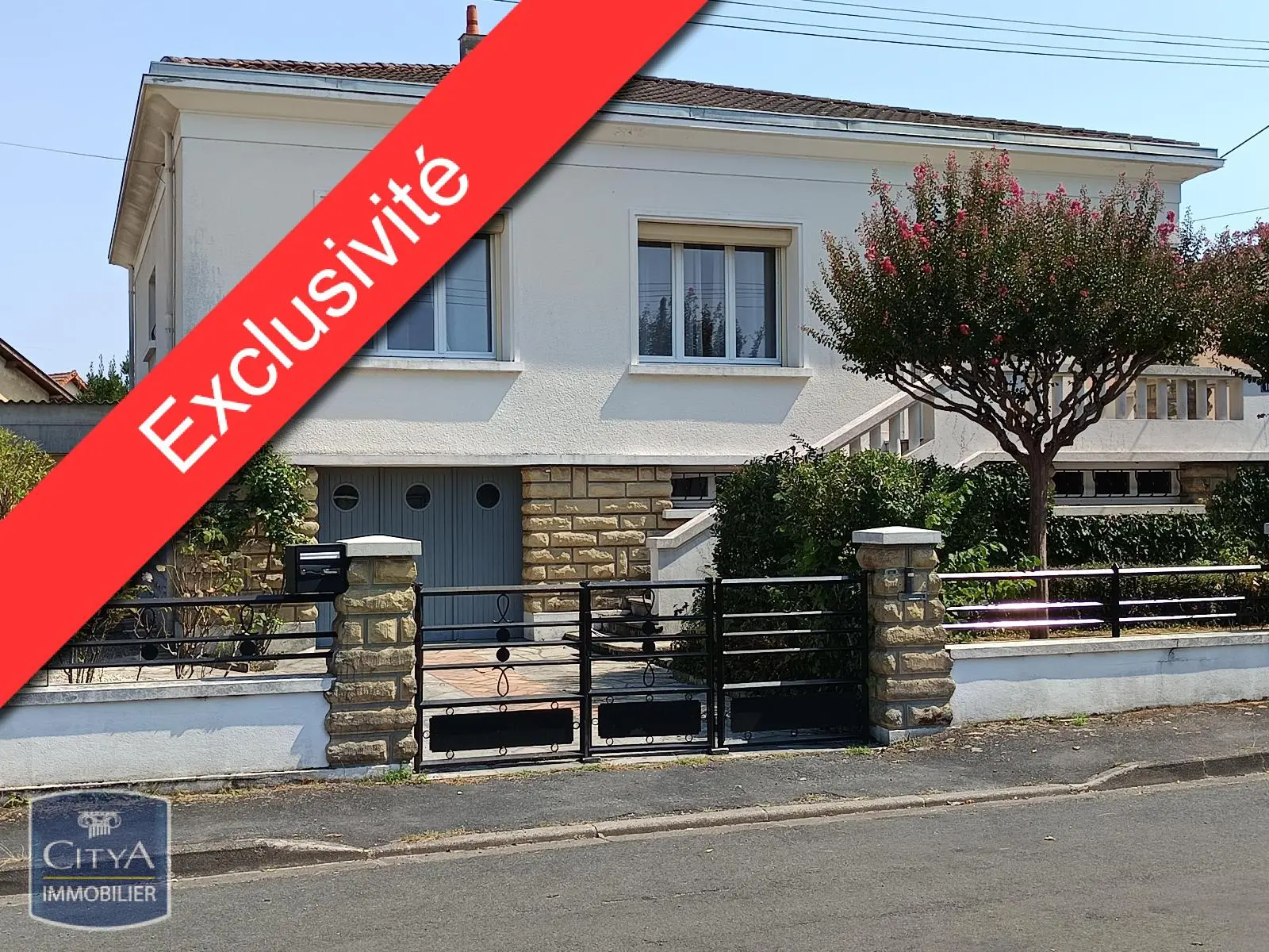 Photo 1 Maison 6 pièces 133m²