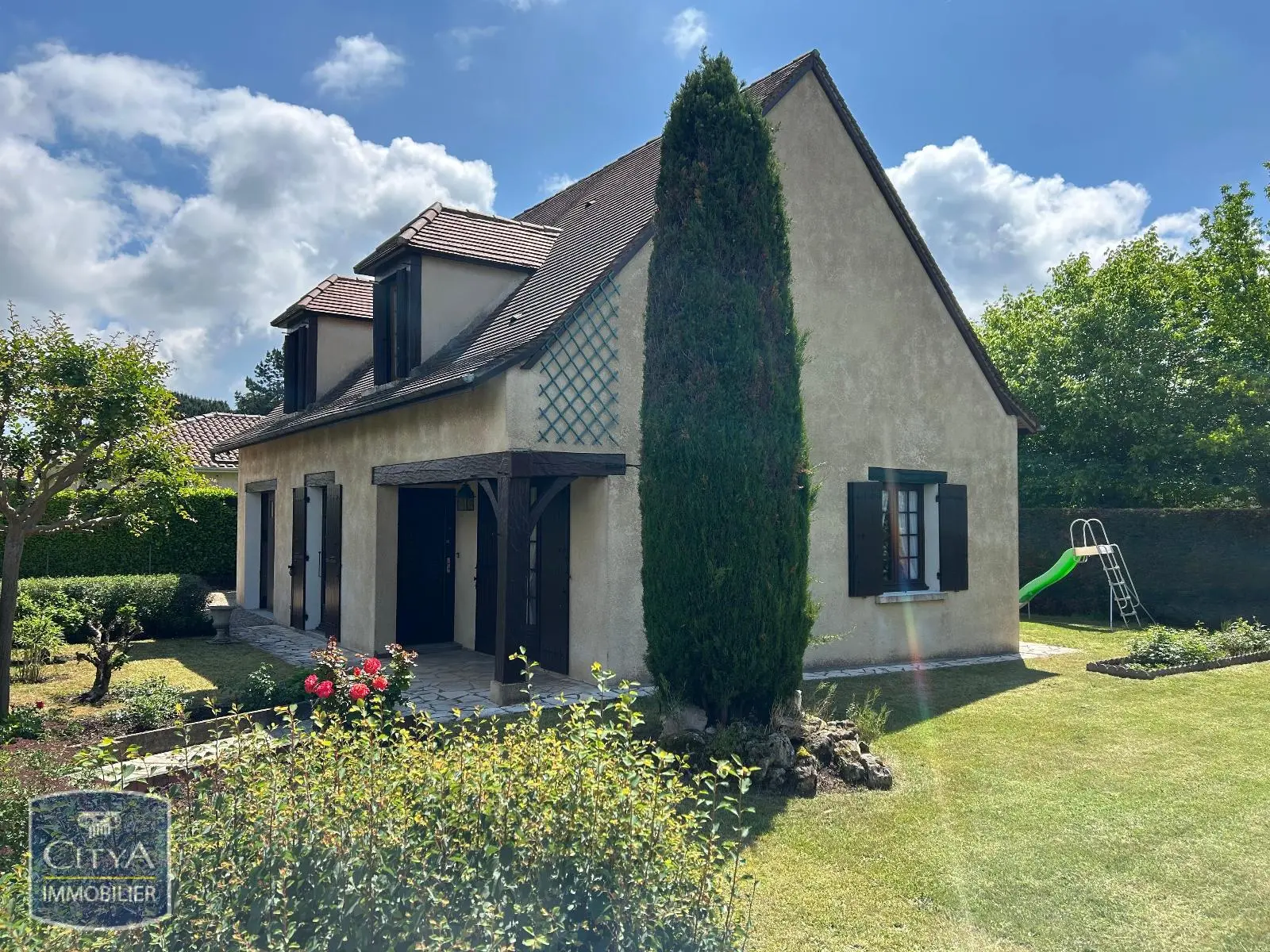 Photo 1 Maison 5 pièces 106m²