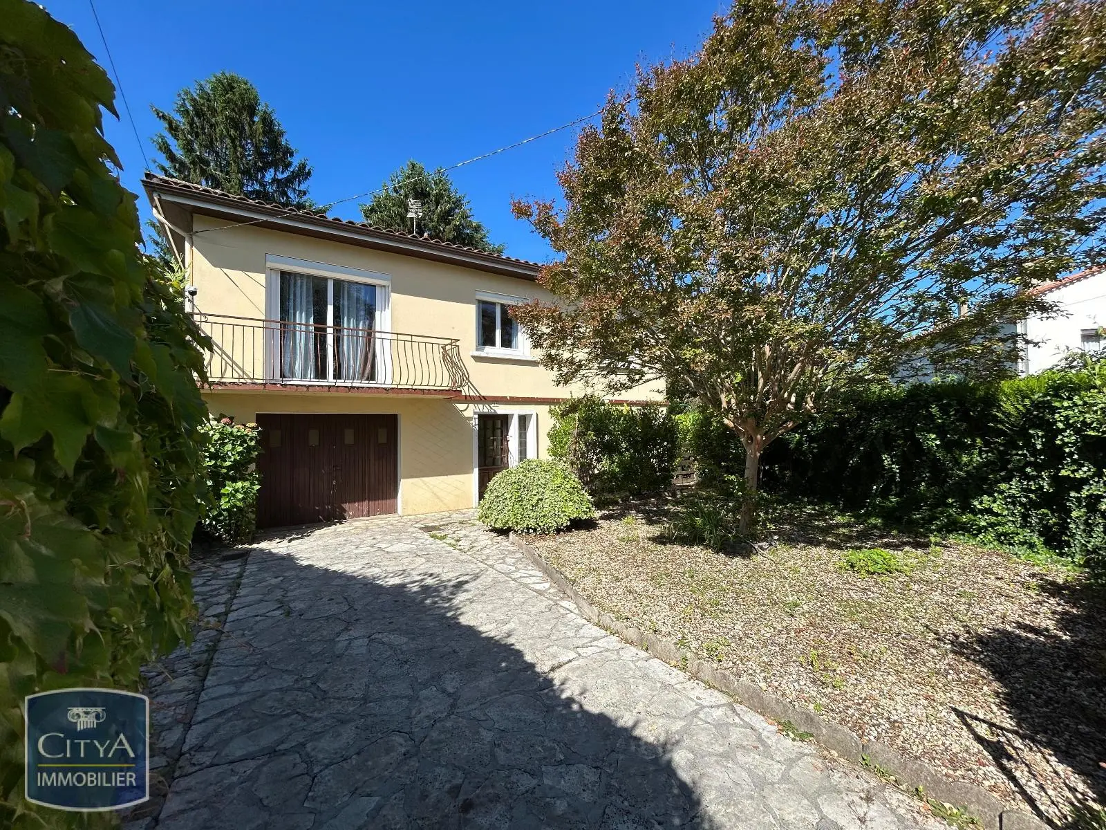 Photo 1 Maison 6 pièces 130m²
