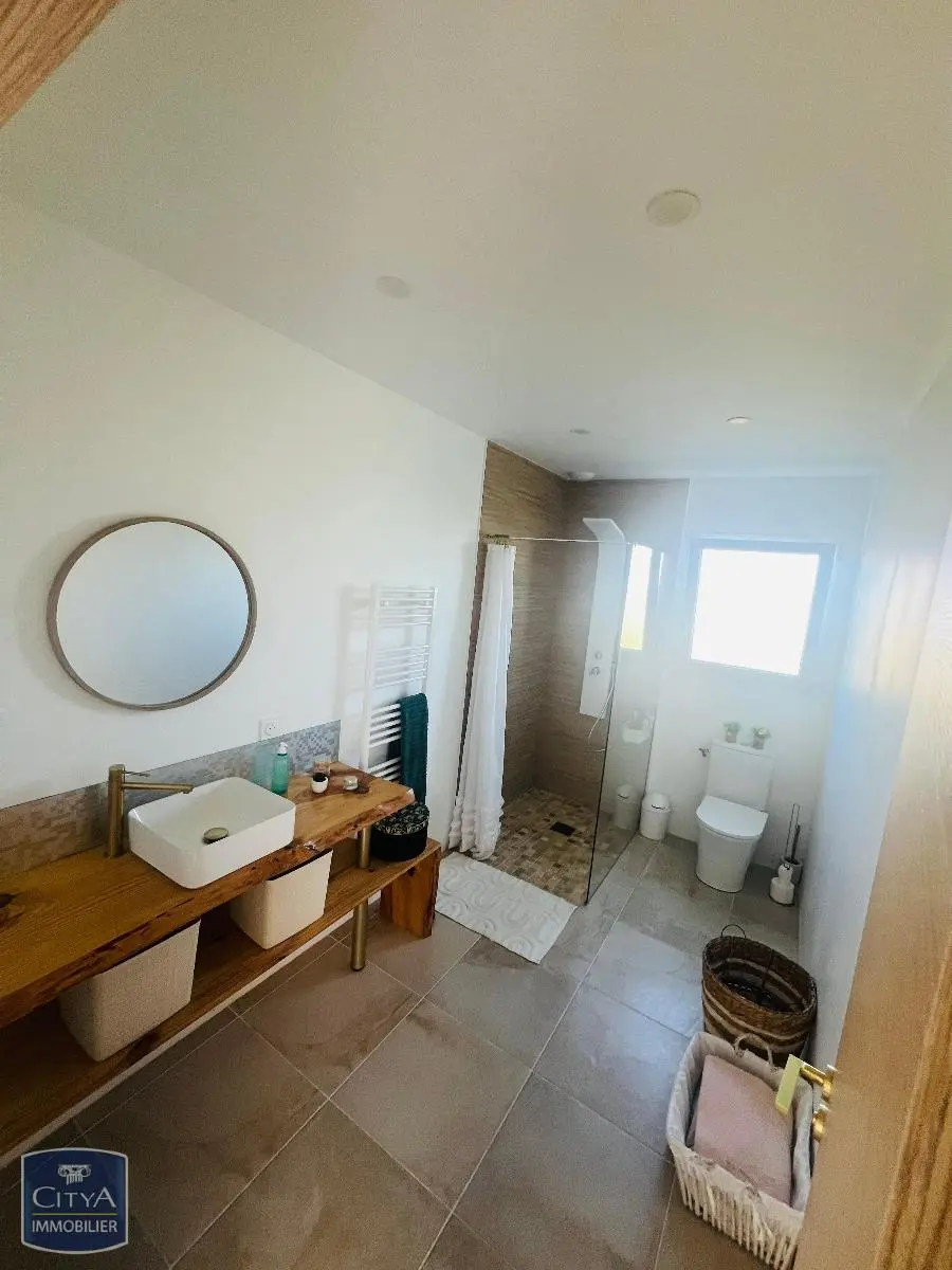 Photo 14 Maison 6 pièces 181m²