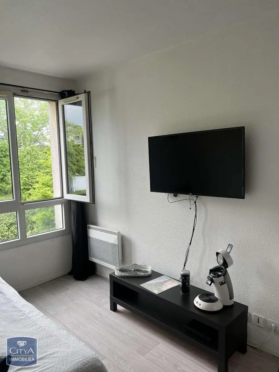 Photo 2 Appartement 1 pièce 17.7m²