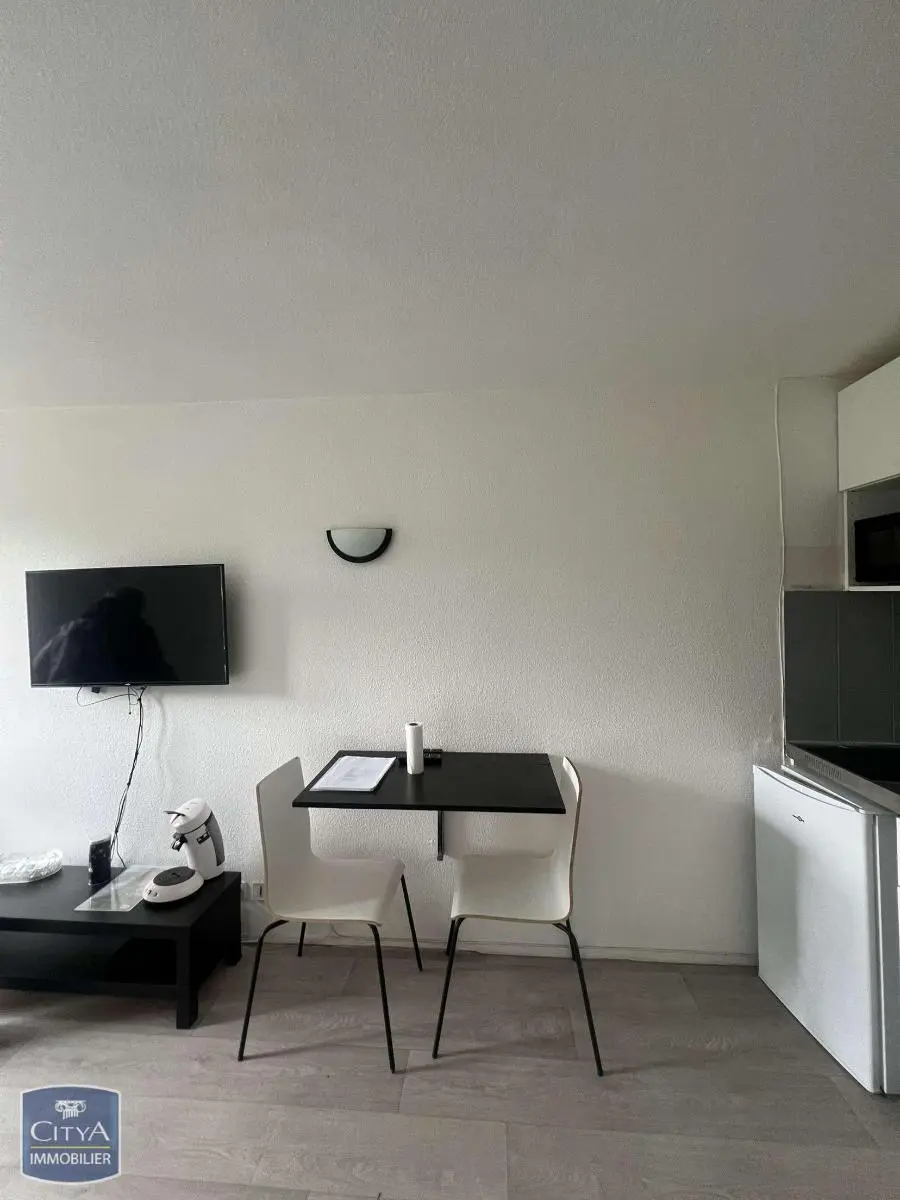 Photo 3 Appartement 1 pièce 17.7m²